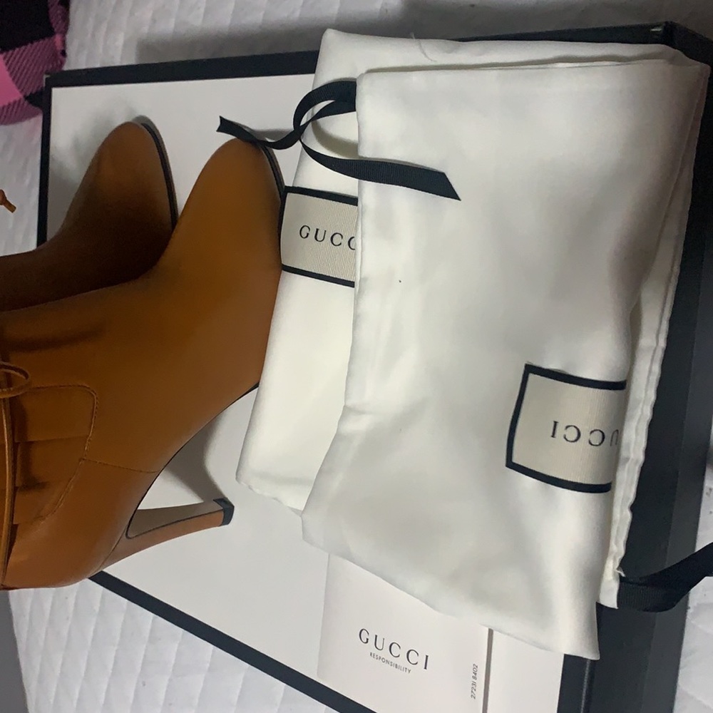 Gucci light brown boot heels